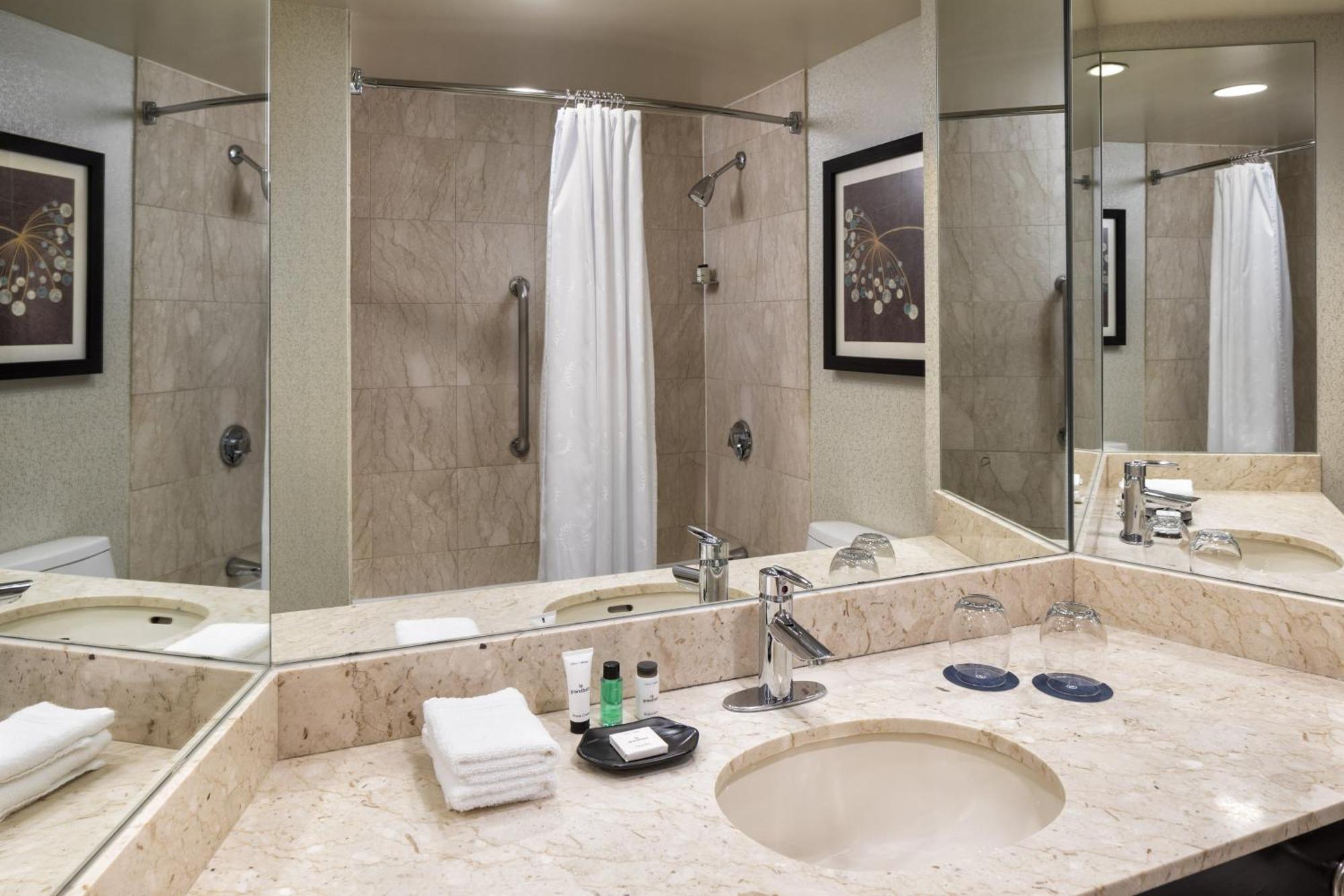 Sheraton Suites Chicago O'Hare Rosemont Exterior foto
